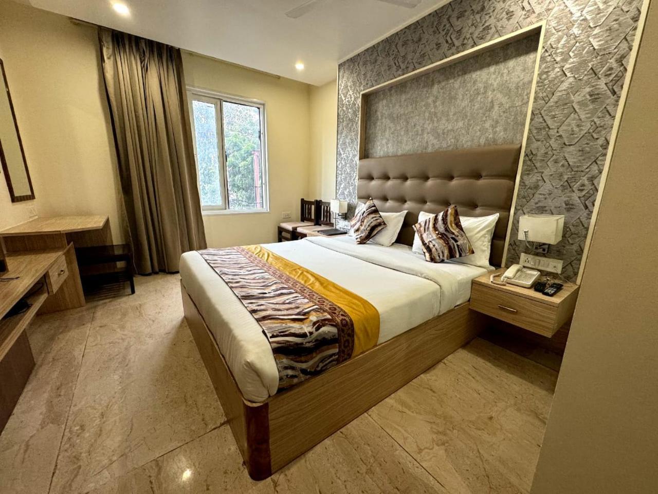 Hotel River Rhythm Assi Ghat พาราณสี ภายนอก รูปภาพ