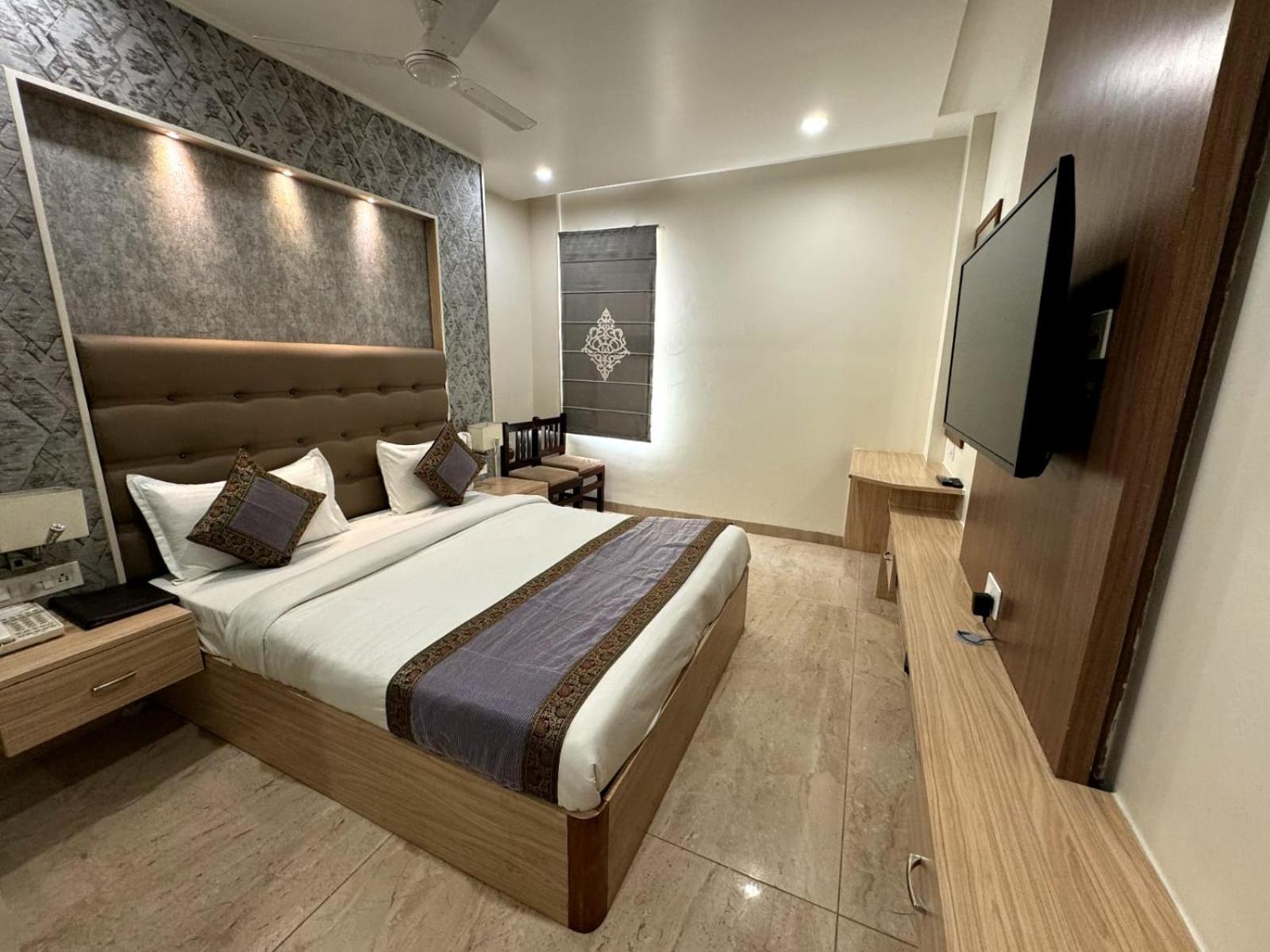 Hotel River Rhythm Assi Ghat พาราณสี ภายนอก รูปภาพ